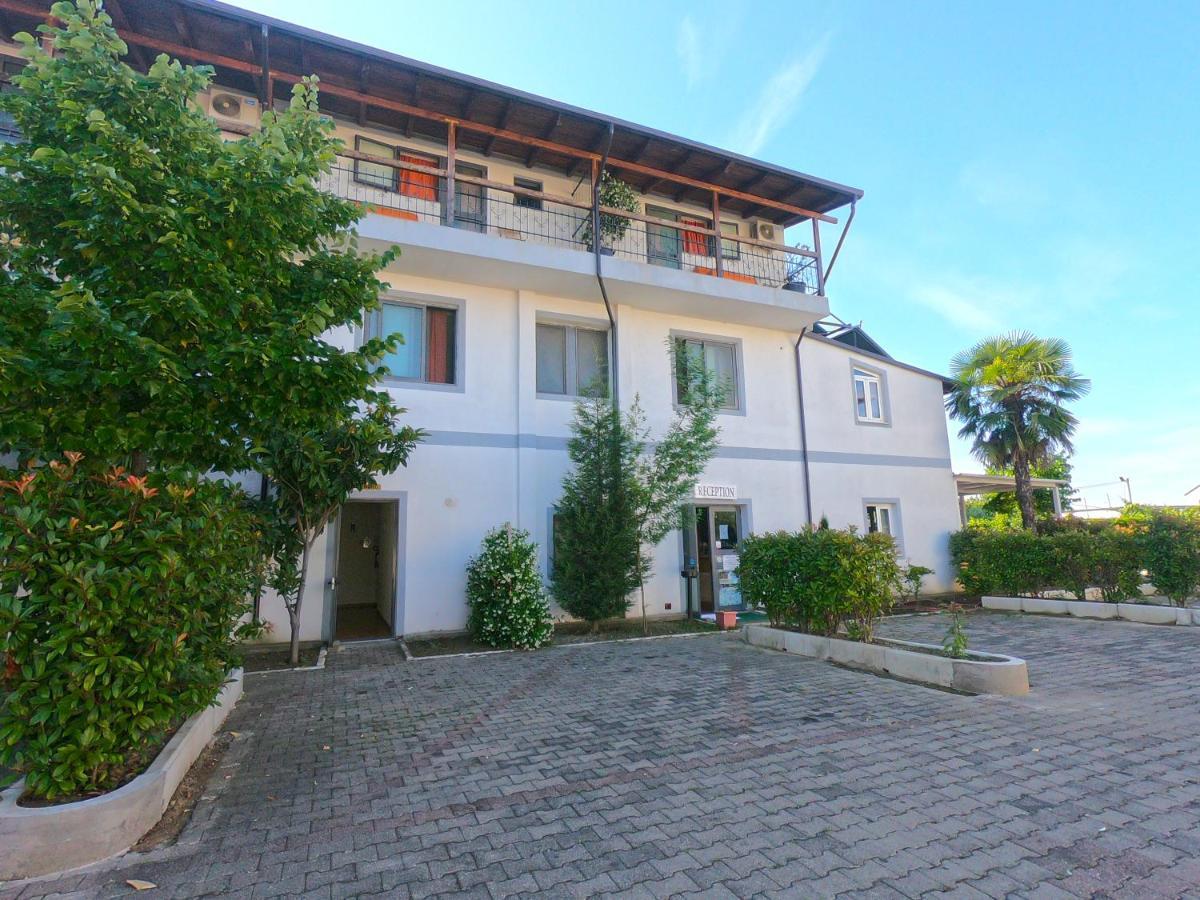 Hotel Bicaj Shkodër Exterior foto
